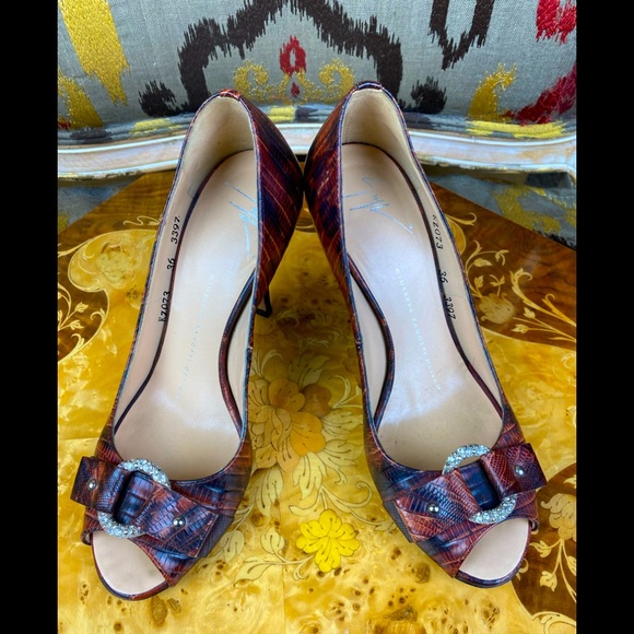Giuseppe Zanotti Peep Toe Heels with Croc textured leather & crystal ring buckle - Picture 1 of 16